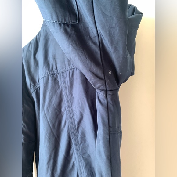 Vintage Hilfiger denim size small men’s navy jacket. - Picture 13 of 13